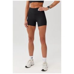 Damskie spodenki szorty sportowe fitness Rough Radical Aven Shorts. Czarne szorty sportowe damskie ROUGH RADICAL, bez wzorów, sportowe, na fitness i siłownię. Za 149.90 zł.