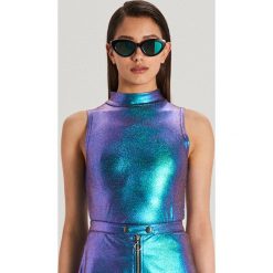 Bluzka z metalicznym połyskiem - Czarny. Bluzki damskie Cropp. Za 49.99 zł.