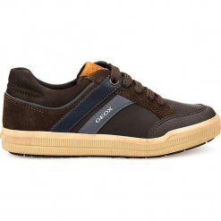 Sneakersy "Arzach" w kolorze brązowym. Brązowe trampki i tenisówki chłopięce marki Geox Kids, z gumy. W wyprzedaży za 129.95 zł.