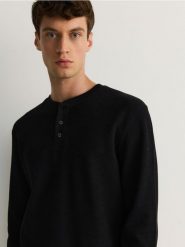 Bawełniany longsleeve - czarny. Czarne bluzki z długim rękawem męskie Reserved, l, bez wzorów, z bawełny, bez kołnierzyka. Za 119.99 zł.