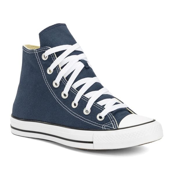 Trampki Converse Chuck Taylor All Star Classic Hi. Niebieskie trampki męskie Converse, bez wzorów, retro, bez zapięcia. Za 250.99 zł.