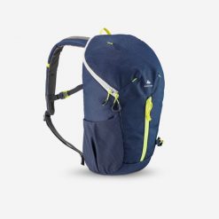 Plecak turystyczny Quechua MH100 10 l. Czerwone torby i plecaki dziecięce QUECHUA, z materiału. W wyprzedaży za 39.99 zł.