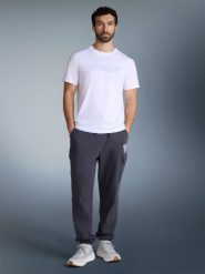 4F Spodnie dresowe joggery męskie - szare S. Szare spodnie sportowe męskie 4f, m, bez wzorów, z dresówki, na fitness i siłownię. Za 189.99 zł.