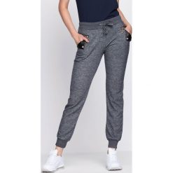 Granatowe Spodnie Dresowe Up Heels. Szare spodnie dresowe damskie Born2be, z dresówki. Za 19.99 zł.