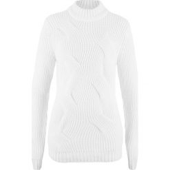 Sweter w warkocze bonprix biel wełny. Swetry damskie marki bonprix. Za 69.99 zł.