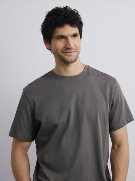 T-shirt regular z bawełny - szary. Szare t-shirty męskie Reserved, l, bez wzorów, z bawełny, bez kołnierzyka. Za 49.99 zł.