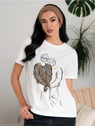 Koszulka - biały. Białe t-shirty damskie Sinsay, l, bez wzorów, bez kołnierzyka. W wyprzedaży za 13.99 zł.