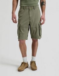 MESKIE SZORTY LEE SIERRA SHORT MERCANTILE GREEN 112378682. Zielone szorty męskie Lee, bez wzorów, z materiału. Za 149.99 zł.