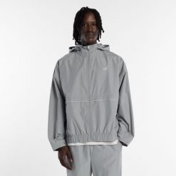 Kurtka męska New Balance MJO5BXYST – szara. Szare kurtki sportowe męskie New Balance, m, bez wzorów, z materiału. Za 579.99 zł.