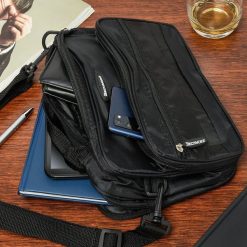 Beltimore Męska torba na ramię do pracy pakowna czarna Beltimore R30 NoSize. Czarne saszetki męskie Beltimore, biznesowe. Za 54.99 zł.