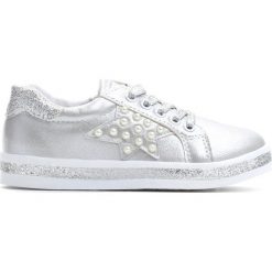 Srebrne Buty Sportowe Uncouple. Szare buty sportowe dziewczęce Born2be, z materiału. Za 49.99 zł.