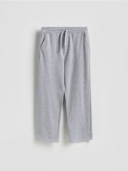 Spodnie loose straight - jasnoszary. Szare spodnie materiałowe męskie Reserved, l, bez wzorów, z bawełny. Za 129.99 zł.