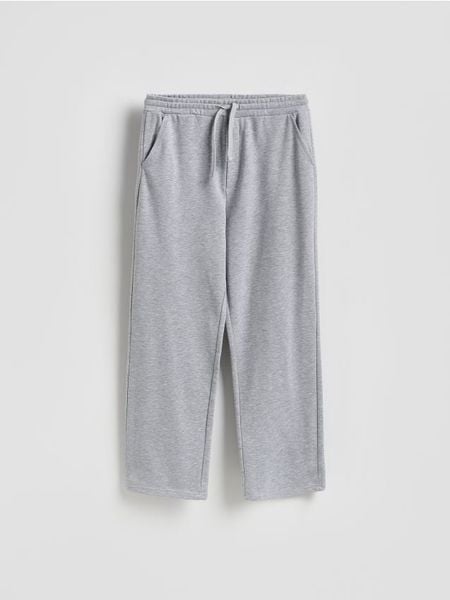 Spodnie loose straight - jasnoszary. Szare spodnie materiałowe męskie Reserved, l, bez wzorów, z bawełny. Za 129.99 zł.