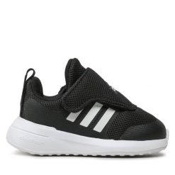 Sneakersy adidas. Czarne trampki i tenisówki chłopięce Adidas, bez wzorów, bez zapięcia. Za 129.99 zł.