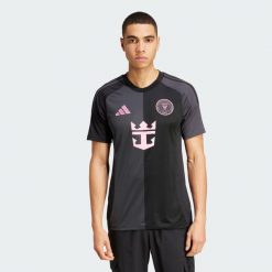 Koszulka Inter Miami CF 25/26 Away. Czarne koszulki sportowe męskie Adidas, s, bez wzorów, z materiału, bez kołnierzyka, bez ramiączek, do piłki nożnej. Za 449.00 zł.