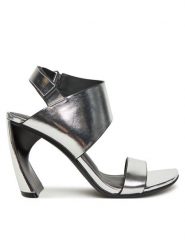 United Nude Sandały Zuma Sandal Hi 1092814116 Srebrny. Szare sandały damskie United Nude, bez wzorów, ze skóry, bez obcasa, na słupku, bez zapięcia. Za 849.99 zł.