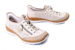 Rieker N42V3-60 beige, półbuty damskie. Brązowe półbuty damskie Rieker, na lato, bez wzorów, bez obcasa, bez zapięcia. Za 369.90 zł.