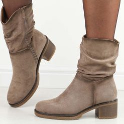 Beżowe botki damskie na obcasie Potocki 51303. Brązowe botki damskie POTOCKI, na jesień, z materiału, eleganckie, z okrągłym noskiem, bez obcasa, na obcasie, bez zapięcia. Za 219.00 zł.