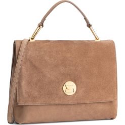 Torebka COCCINELLE - DD1 Liya Suede E1 DD1 18 01 01 Desert/Desert N02. Torebki do ręki damskie marki Coccinelle. Za 1,499.90 zł.