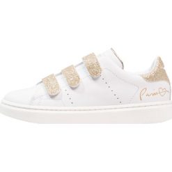 Hip Tenisówki i Trampki white. Trampki i tenisówki chłopięce Hip, z materiału. W wyprzedaży za 377.10 zł.