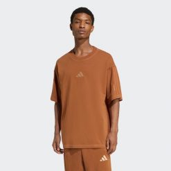 Koszulka ALL SZN Washed. Brązowe buty sportowe męskie Adidas, z bawełny, bez zapięcia, na fitness i siłownię. Za 149.00 zł.
