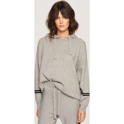 Sweter z kapturem - Jasny szar. Swetry damskie marki Reserved. Za 139.99 zł.