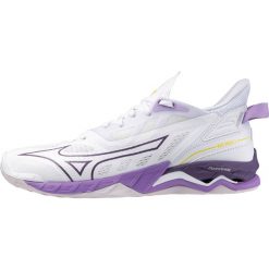 Damskie buty halowe Mizuno Wave Mirage. Białe obuwie sportowe damskie Mizuno, bez wzorów, do piłki ręcznej, mizuno wave. W wyprzedaży za 607.60 zł.