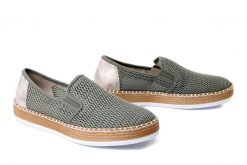 RIEKER L7873-52 green, półbuty damskie. Zielone półbuty damskie Rieker, na lato, bez wzorów, bez obcasa, bez zapięcia. Za 319.90 zł.