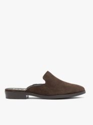 Ciemnobrązowe klapki mule ze skóry welurowej. Brązowe klapki damskie Ryłko, bez wzorów, ze skóry, eleganckie, bez obcasa, na obcasie. Za 299.99 zł.