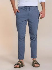 Spodnie jogger - granatowy. Niebieskie spodnie materiałowe męskie Sinsay, l, bez wzorów. Za 49.99 zł.