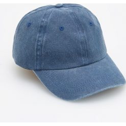 Jeansowa czapka z daszkiem - Niebieski. Niebieskie czapki dla dzieci Reserved, bez wzorów, z jeansu. Za 39.99 zł.