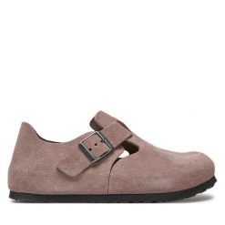 Klapki Birkenstock. Fioletowe klapki damskie Birkenstock, bez wzorów, bez obcasa. Za 534.99 zł.