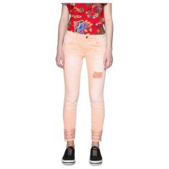 Desigual Jeansy Damskie Cry Baby 32 Łososiowy. Jeansy damskie marki Desigual. W wyprzedaży za 327.00 zł.