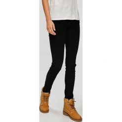 Levi's - Jeansy 711. Jeansy damskie marki Levi's. W wyprzedaży za 229.90 zł.