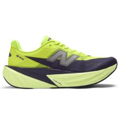 Buty damskie New Balance FuelCell Rebel v5 WFCX3PE – zielone. Zielone obuwie sportowe damskie New Balance, bez wzorów, z gumy, do biegania. Za 699.99 zł.