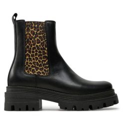Sztyblety Tamaris. Czarne botki damskie Tamaris, bez obcasa, na płaskiej podeszwie, bez zapięcia. Za 309.99 zł.