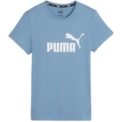 Koszulka damska Puma ESS Logo Tee. Niebieskie koszulki sportowe damskie Puma, l, bez wzorów, bez kołnierzyka, bez ramiączek, na jogę i pilates. Za 79.00 zł.