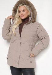 Beżowa Kurtka Pikowana Ocieplona Futerkiem z Odpinanym Kapturem Zivisha. Brązowe kurtki damskie Born2be, xl, bez wzorów. Za 259.99 zł.