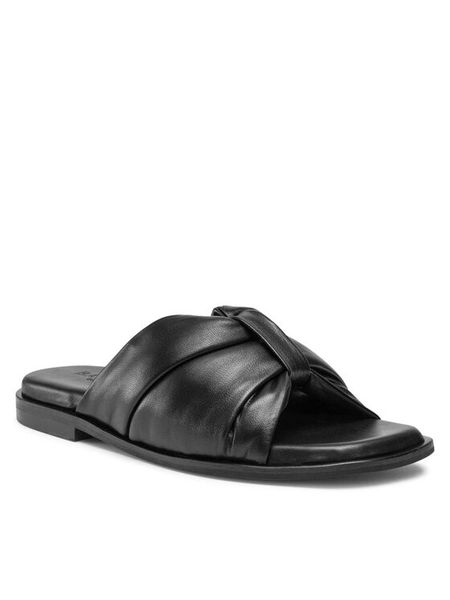 Badura Klapki 20674 Czarny. Czarne klapki damskie Badura, bez wzorów, ze skóry, bez obcasa. Za 299.99 zł.