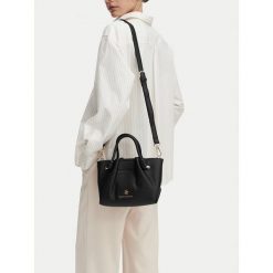 Torebka Beverly Hills Polo Club. Czarne torebki do ręki damskie Beverly Hills Polo Club, bez wzorów, klasyczne, bez dodatków. Za 249.99 zł.
