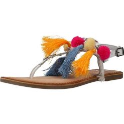Sandały GIOSEPPO 44987G Biały. Białe sandały damskie Gioseppo, bez wzorów, ze skóry, bez obcasa, bez zapięcia. Za 120.99 zł.