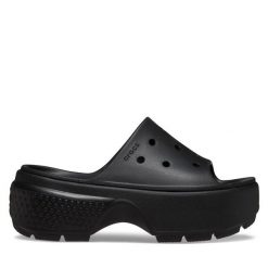 Klapki Crocs. Czarne klapki damskie Crocs, bez wzorów, bez obcasa. Za 179.99 zł.
