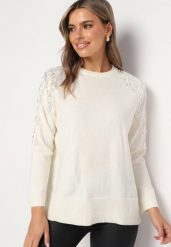 Jasnobeżowy Sweter z Dodatkiem Modalu i Wiskozy z Perłami i Cekinami na Ramionach Ivenise. Brązowe swetry damskie Born2be, na zimę, bez wzorów, z wiskozy, bez kołnierzyka, bez ramiączek, bez kaptura. Za 109.99 zł.