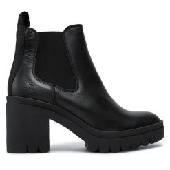 Botki Fly London. Czarne botki damskie Fly London, bez obcasa, na słupku, bez zapięcia. Za 639.99 zł.