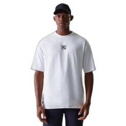 Koszulka New York Yankees Nos MLB Le Midi OS. Białe koszulki sportowe męskie New Era, m, bez wzorów, z tkaniny, bez kołnierzyka, bez ramiączek. Za 157.00 zł.