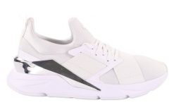 Buty do chodzenia damskie Puma Muse X5. Białe obuwie sportowe damskie Puma, bez wzorów, z materiału, trekkingowe. Za 334.00 zł.