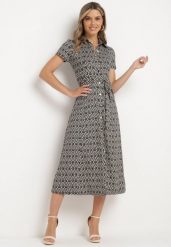 Czarna Sukienka Taliowana o Koszulowym Kroju Zapinana na Guziki o Geometrycznym Wzorze Parra. Czarne sukienki damskie Born2be, na co dzień, l, bez wzorów, eleganckie, bez kołnierzyka, bez ramiączek, midi, koszulowe. Za 159.99 zł.