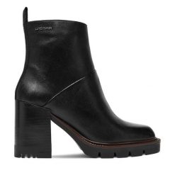 Botki G-Star Raw. Czarne botki damskie G-Star Raw, retro, bez obcasa, na słupku, bez zapięcia. Za 379.99 zł.