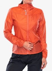 Kurtka przeciwwiatrowa damska Inov-8 Windshell. Czerwone kurtki sportowe damskie Inov-8, xs, bez wzorów, z poliamidu, bez kaptura, do biegania. Za 235.39 zł.
