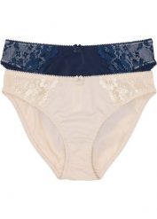 Figi z delikatną koronką (2 pary). Czerwone figi damskie bonprix, z aplikacjami, z koronki. Za 64.99 zł.